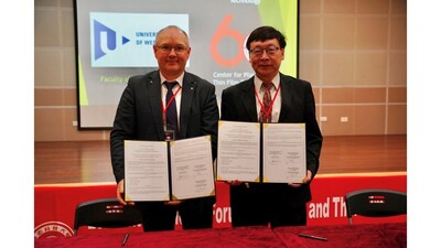 2023/06/16 與捷克西波希米亞大學物理系簽訂MOU圖片